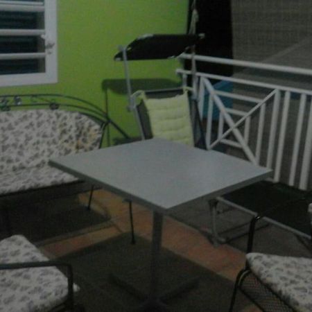 Apartamento Beautiful Arpartment For 2 Deshaies Exterior foto